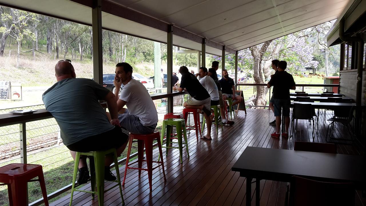 Christmas Creek Cafe & Cabins Lamington 외부 사진